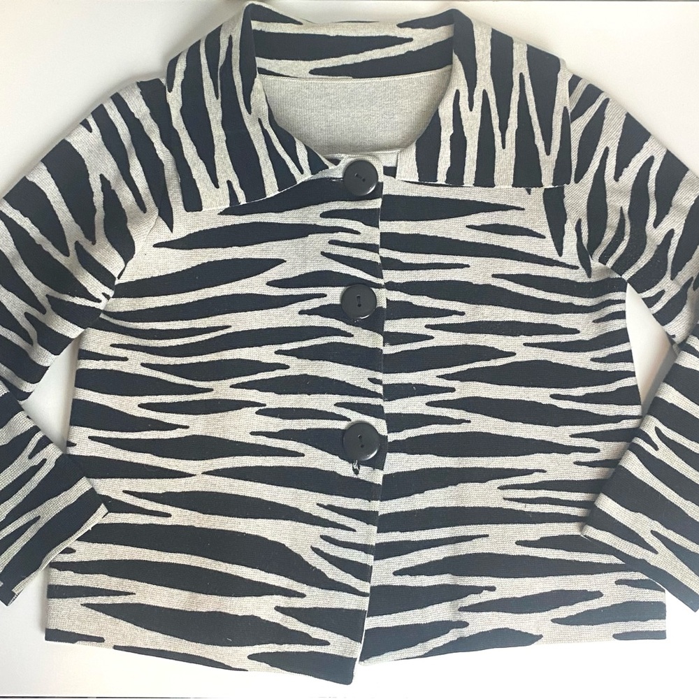 Cropped Sweater Jacket with Portrait Collar Animal Print, Mob wife, Old Money